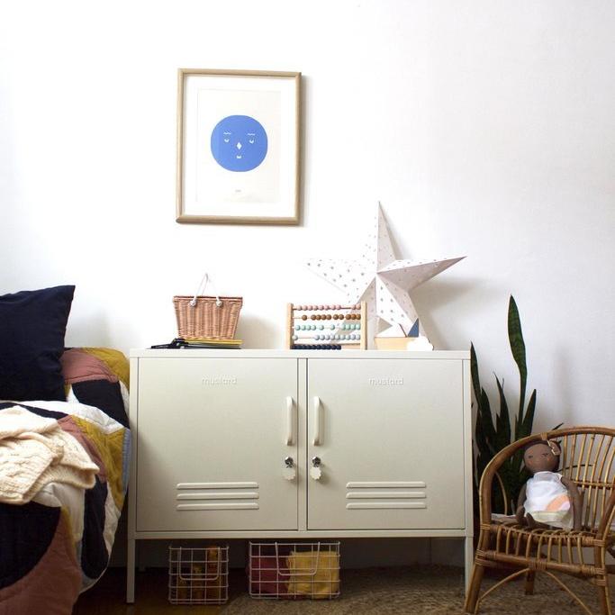 The lowdown - White-Mustard-My Ex Boyfriend